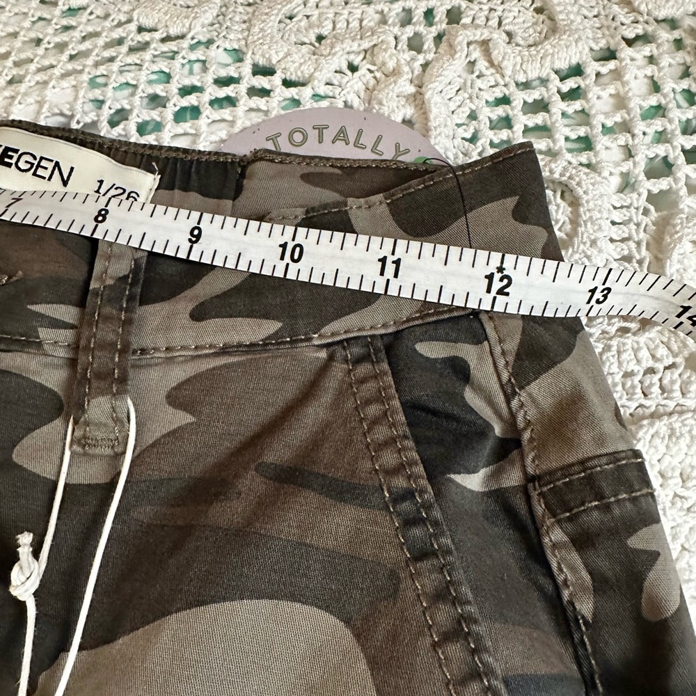 LoveGen Utility Parachute Jogger in Camouflage size 16 new with tags - Picture 10 of 11